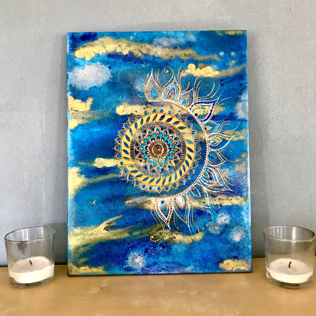 Our only constant in life is change. Remember always, this too shall pass.🙏🏼 #TodaysMeditation

To commission your own bespoke artwork, please DM or email me on beyondhenna@gmail.com 💛 #Art #Artist #ArtCommissions #MandalaArt #SpiritualArt 
buff.ly/2k2bfZb