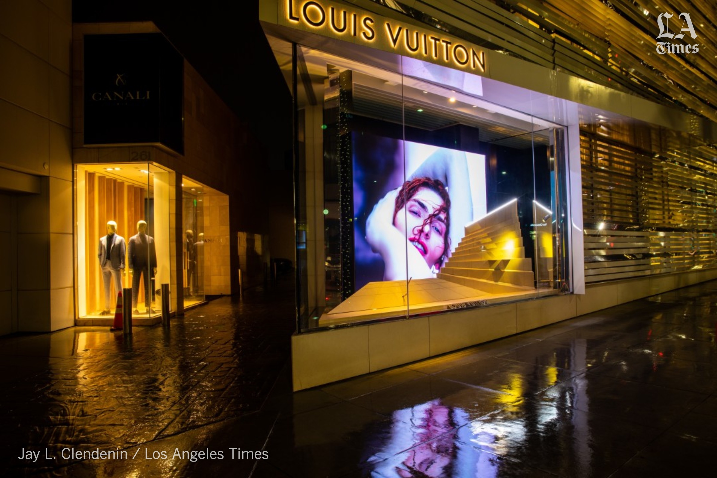 Photos at Louis Vuitton - Boutique in Los Angeles