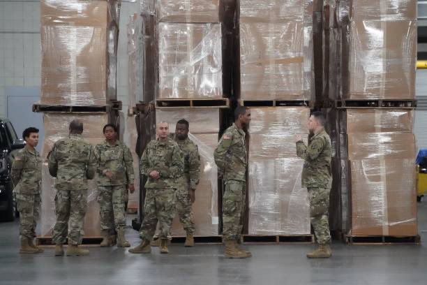 CarlMuhlstein's tweet photo. As the #NationalGuard prepares #NYC #JacobJavits #CoventionCenter into a temporary #hospital, #LA offers beach parking for #CoronavirusLockdown victims. Our leadership gross negligence is overwhelming! ⁦@MayorOfLA⁩ ⁦⁦@LAController⁩ ⁦@Planning4LA⁩ https://t.co/SlVjvngh4X