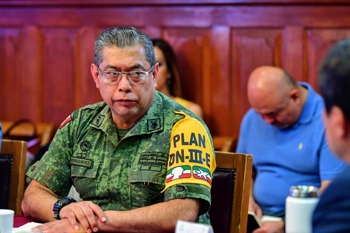 Javier_Corral's tweet photo. En temas de seguridad y procuración de justicia, no hay negociación alguna aceptable. En el Grupo de Coordinación para la Construcción de la Paz ya definimos los ajustes necesarios para seguir combatiendo frontalmente a la delincuencia en este tiempo de retos por el #Coronavirus. https://t.co/6qZ3KASqGC