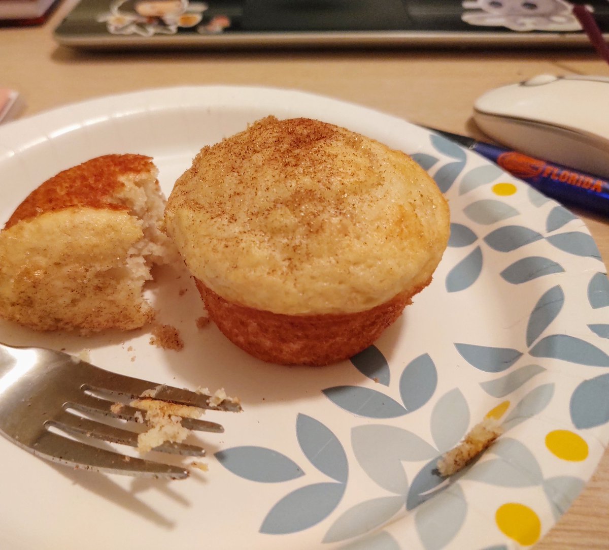 igotflowerpower's tweet photo. First lockdown bake, 🍌 muffins. They turned out pretty well, until I accidentally topped them with cumin, without even looking, thinking it was cinnamon. Then I noticed the smell, was horrified, dusted the muffins off, added cinnamon, and brown sugar. 🤨 #StayHome #trybaking https://t.co/4aTRoshrR1