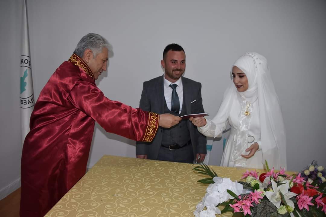 memiscelik06's tweet photo. Bu gün samet ve filiz çiftinin nikah akitlerini gerçekleştirdim.Genç kardeşlerime bir ömür mutluluklar dilerim. https://t.co/hVCXx9t2Tg