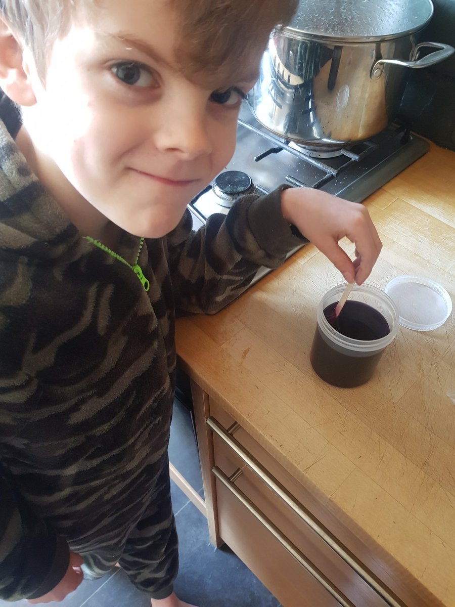 andy030206's tweet photo. @immanuelprimary We have mixed the crystal powers together and now we have to wait for 4-7 days for it to grow. Crystal pictures too follow soon 🤞😬😊 https://t.co/iE2C47XQXH