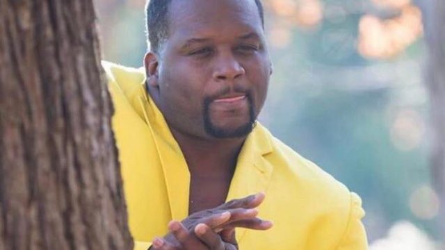 MoonMotoX's tweet photo. Corona virus when it sees you standing a 32nd short of 6 feet from someone https://t.co/LDopS3krFX