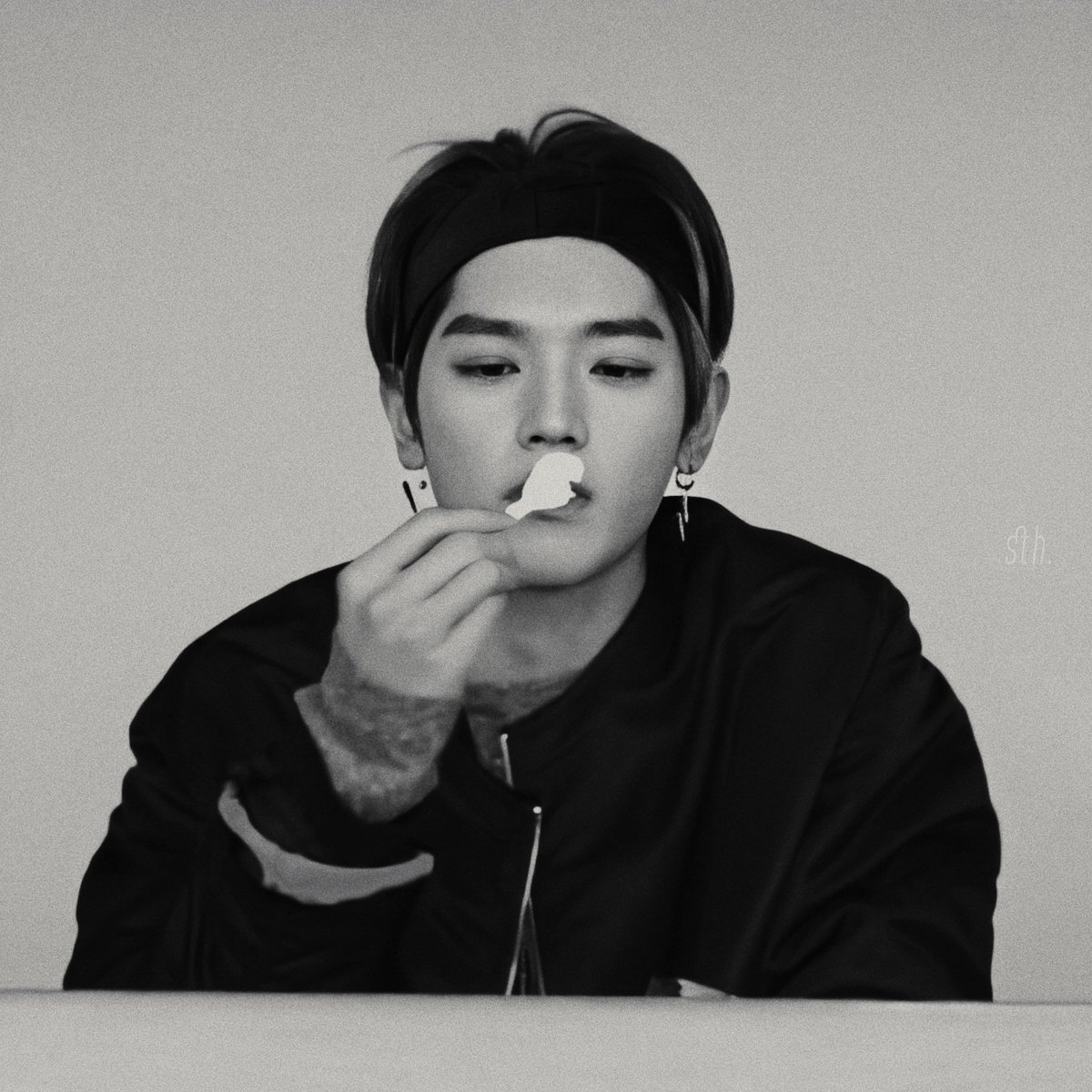 teyounglee's tweet photo. ㅤㅤㅤ ㅤㅤㅤ
↷
𝟭𝟵𝟵𝟱. 이태용
ㅤㅤㅤ ㅤㅤㅤㅤㅤㅤ ㅤㅤㅤㅤㅤㅤ ㅤㅤㅤㅤㅤㅤ ㅤㅤㅤㅤㅤㅤ ㅤㅤㅤㅤㅤㅤ ㅤㅤㅤㅤㅤㅤ ㅤㅤㅤㅤㅤㅤ ㅤㅤㅤㅤㅤㅤ ㅤㅤㅤ https://t.co/KIaKPYdTIa