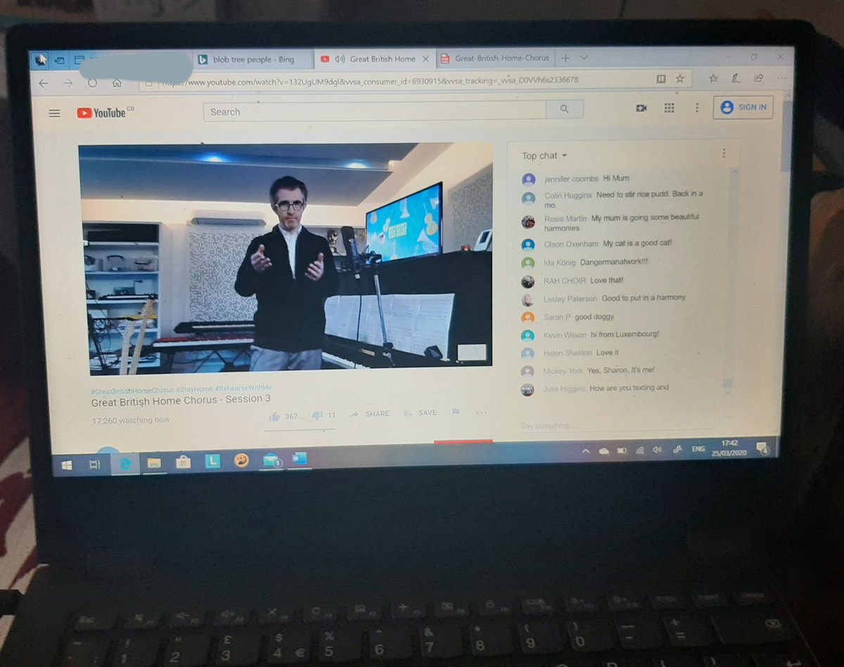 Are many of you joining in with @GarethMalone's daily #GreatBritishHomeChorus rehearsals online? I am! If you're new to choir singing, maybe you'll enjoy this and perhaps consider joining a choir like us when restrictions are lifted! 😀🎶