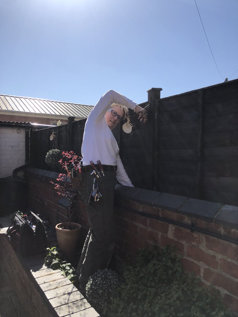 SavageGunn's tweet photo. 84 yr neighbour desperate for connection (@ 2m) so I took the fence down❣️ https://t.co/zSLlsuep7l