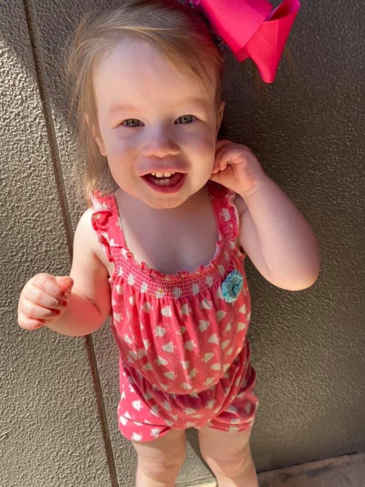 blatham2000's tweet photo. We are going to the park to play catch but first she had to get a bow on. @hoggtylerisd @barberee_sheri @DunnRandi @RobertOgden76 #getActiveWedneday #VirtualSpiritWeek #HoggSpiritWeek https://t.co/G7VAPfq0Az