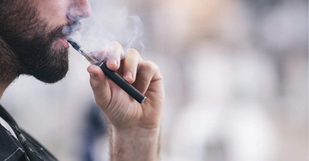 WebMD's tweet photo. Health experts warn that, in addition to older people and those with compromised immune systems, smokers and vapers who get COVID-19 can probably expect a more severe infection. https://t.co/Xy8Cw2s9sp https://t.co/sou4TZqVSH