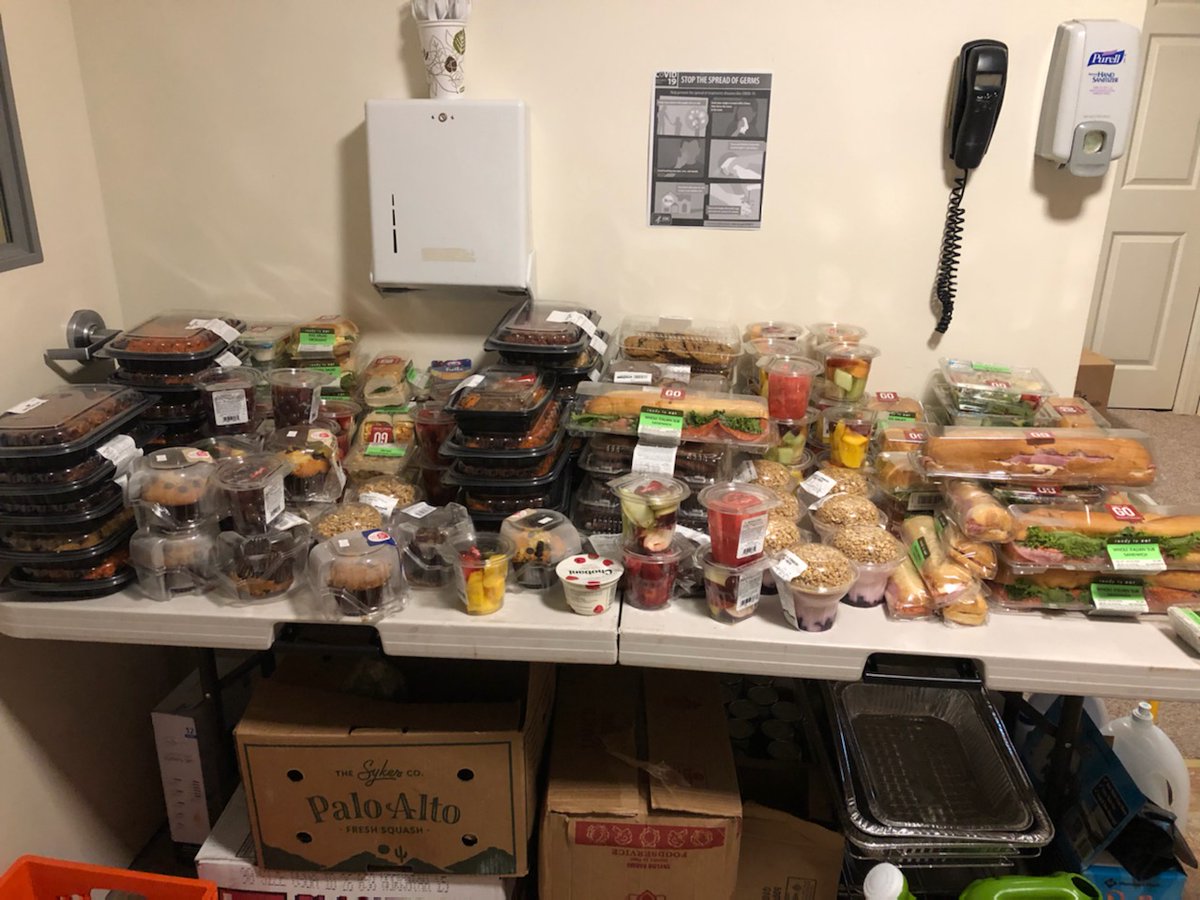 Trying_Together's tweet photo. HT to @412FoodRescue for providing this amazing food on Monday! We were able to feed 11 families at Homewood-Brushton Family Support Center thanks to your efforts. We โค๏ธyou! #TryingTogether https://t.co/XBiGsh5tZb