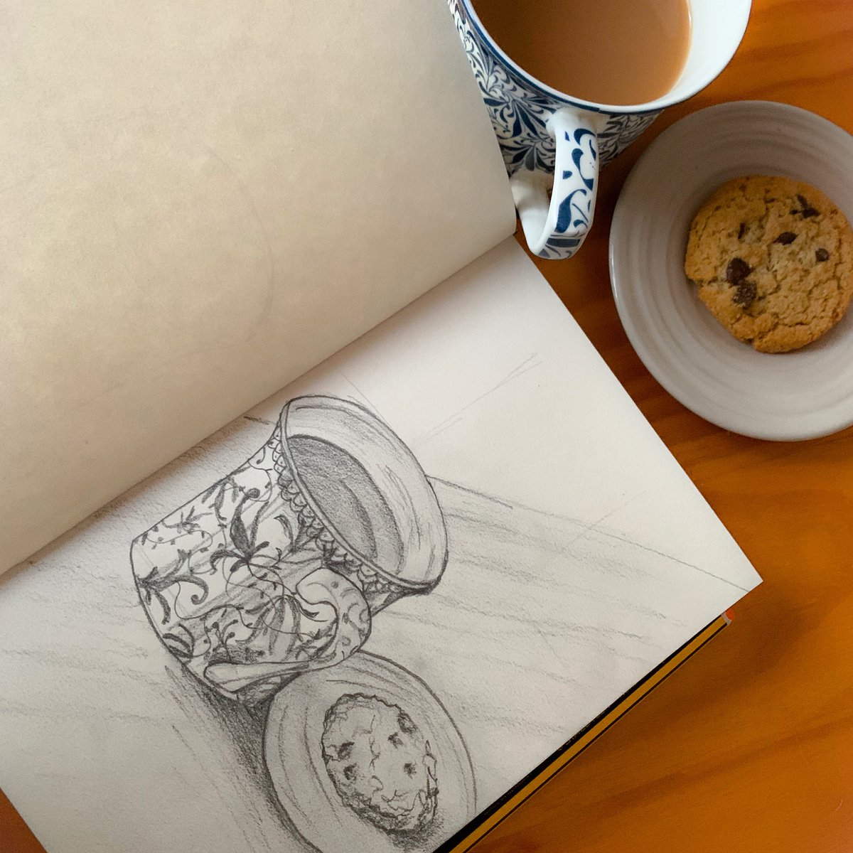 Each week we will bring you a little sketch of things you can find around the house! Drawing can be very therapeutic and we would love you to join in! Send us yours at jharlin@badmintonschool.co.uk. Happy sketching! #BSBArt #sketch #drawing #artastherapy