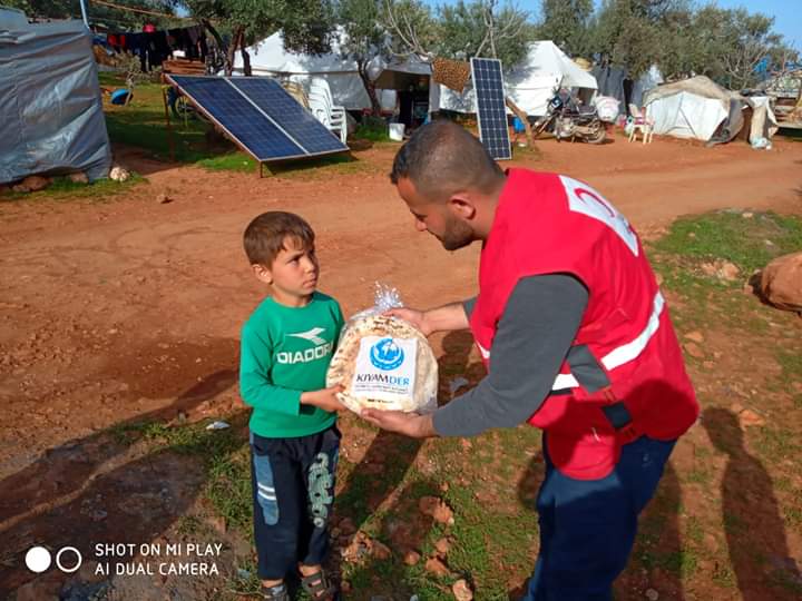 Suriye idlib'de her gün 3150 aileye düzenli ekmek dağıtımına aralıksız devam ediyoruz #İdlip