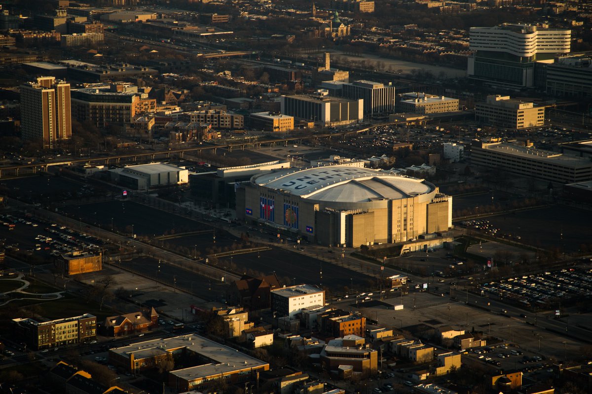 The <a href="/UnitedCenter/">United Center</a> has announced that the arena and outside campus will be transformed into a logistics hub to assist with front line food distribution, first responder staging and the collection of critically needed medical supplies.