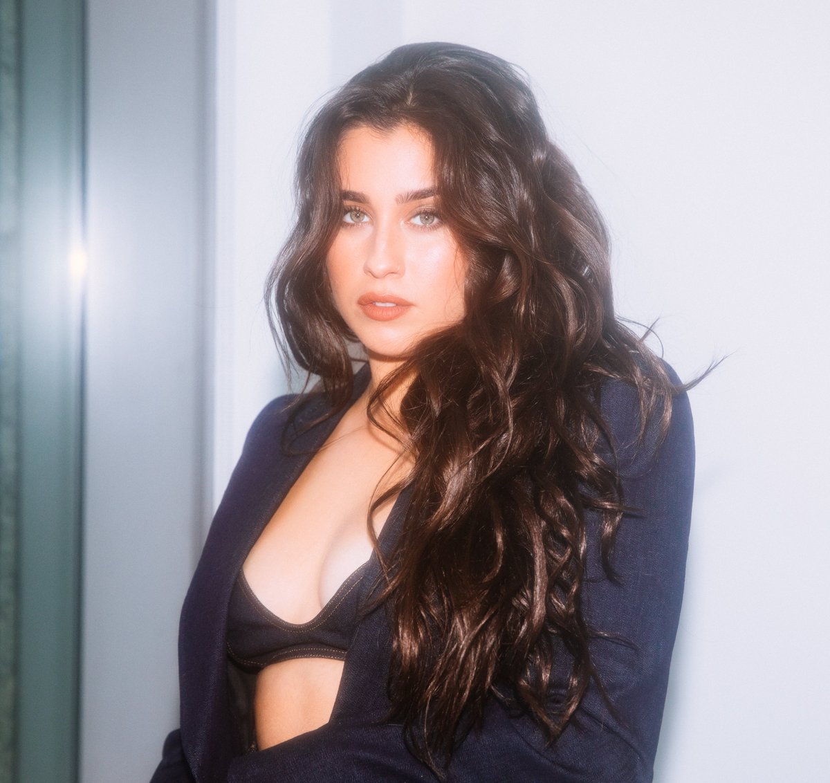 Spotify's tweet image. We love a bilingual bop 😍
Listen to #Lento from @LaurenJauregui and @Tainy now spoti.fi/lento