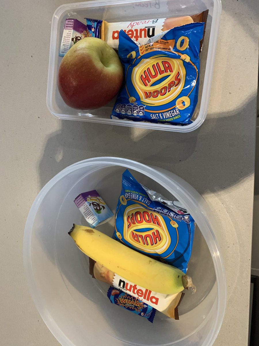helenjames601's tweet photo. @CpPuffins Here’s Lily’s new school desk and her snack box x https://t.co/46cQgaRhRd