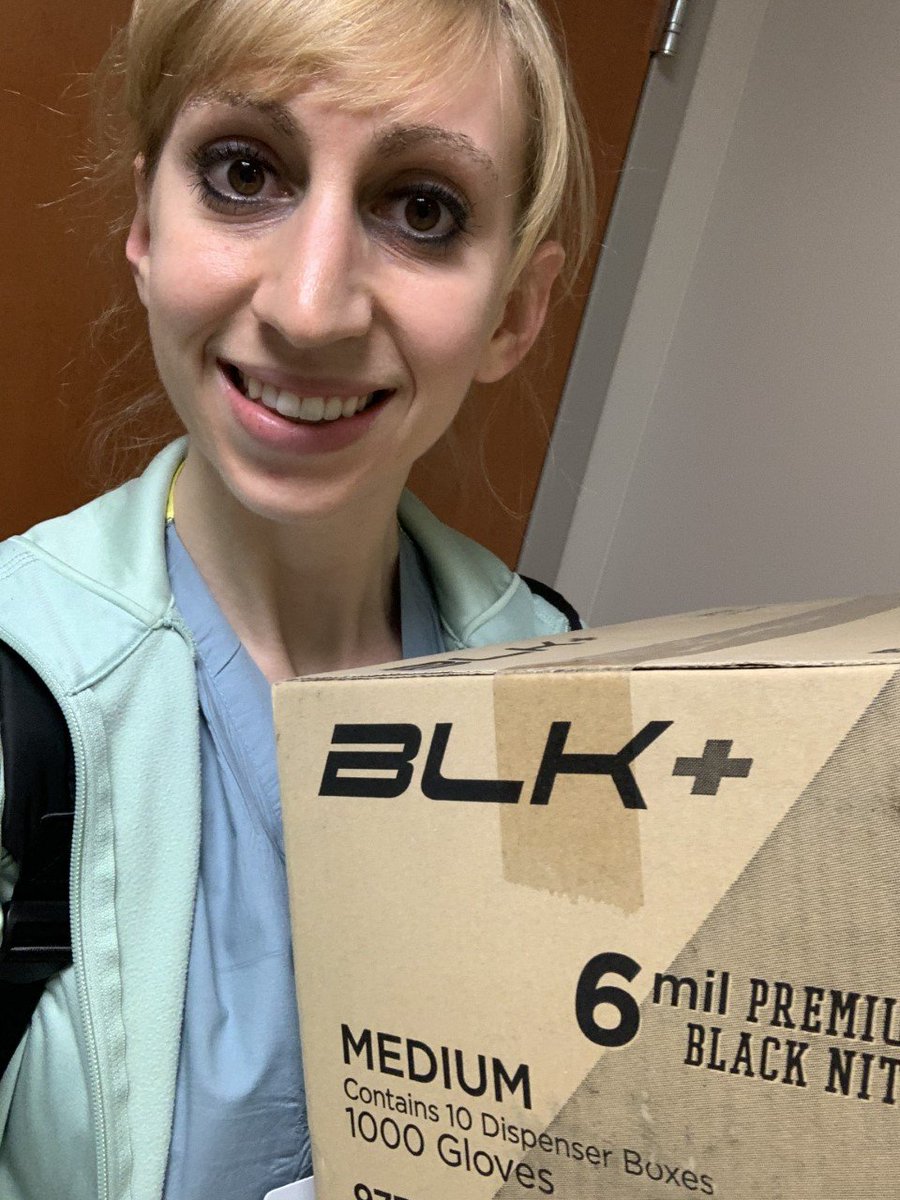 detmercy's tweet photo. Detroit Mercy Biochemistry alumna Melanie Smalley ’15, accepts a case of gloves donated by Detroit Mercy's Departments of Biology and Chemistry/Biochemistry.

Smalley is assisting the COVID-19 unit. Thanks to Smalley and all the hard-working healthcare workers for all that you do https://t.co/kZgeRtoa40