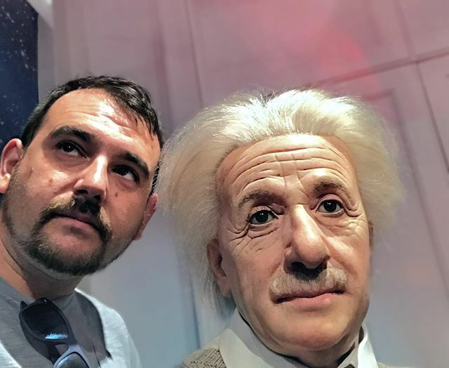 NachoCabrero's tweet image. Aquí, con Albert

#wax #einstein #relativitytheory