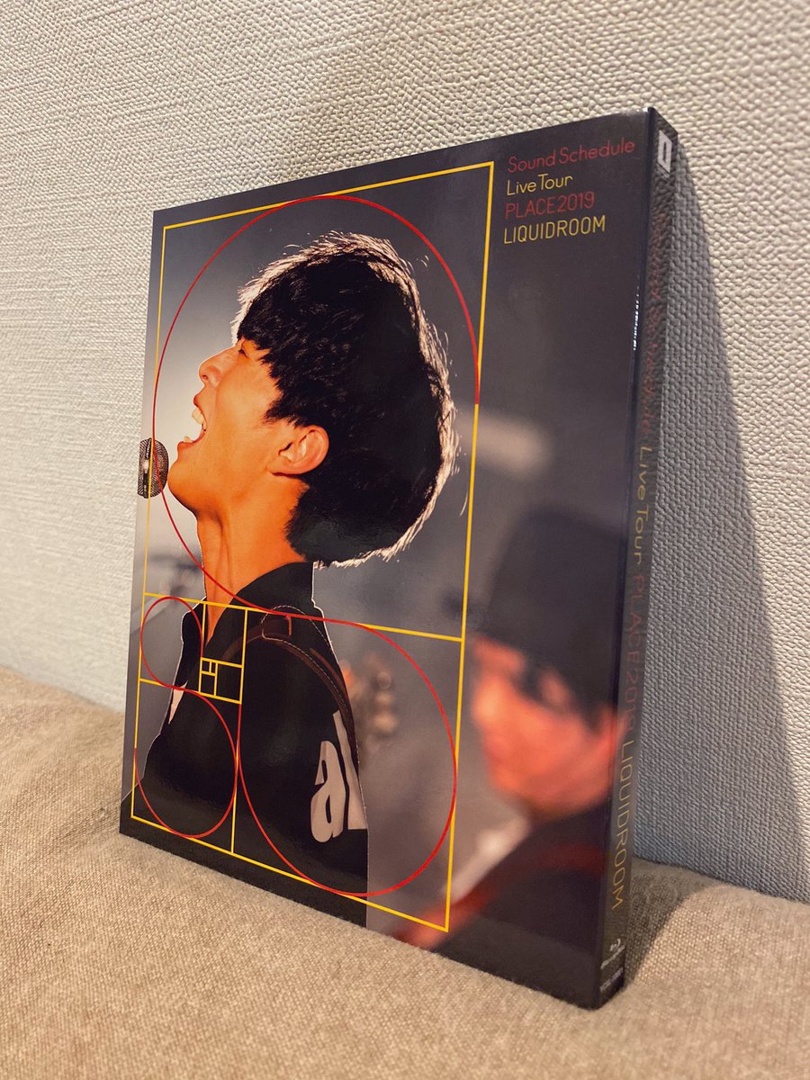 torapaca's tweet photo. ピーターパン・シンドロームに出会った当時小学生だった私ももう30歳目前で時の流れにびびるけど、笑
サウスケはずーーーっと変わらず素敵な音楽をしてくれて心の栄養を沢山もらってます
これからも不老不死でいてほしい
#SoundSchedule #PLACE2019 #今年は台風が来ませんように https://t.co/7CumVmU8Sx