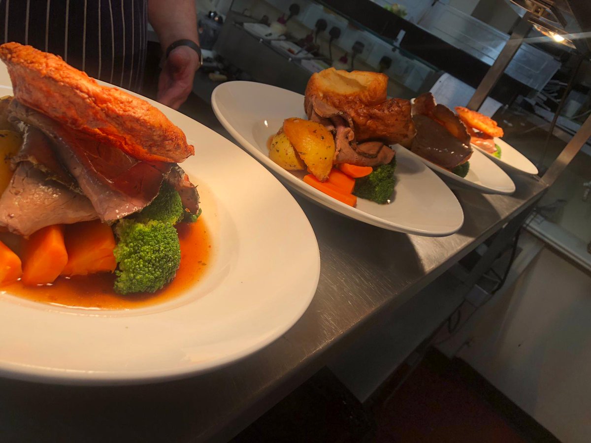 We do Sunday Roasts properly here at The Farmer's Boy Inn 

Book your orders now for this Sunday's delivery

 Give us a call on 01452 470109

#SundayRoasts #Sundaylunch #farmersboyinn  #roastdelivery