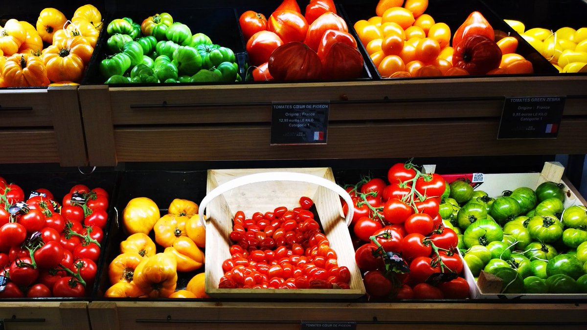 Good news! Salford Store is open for business and stocks all your essentials.

They have fresh produce, bakery items and even offer refills on soap, shampoo and washing detergent if you bring your own containers🥐🍏🧴

Open: 7am-11pm. 

#salford #store #salfordcentral #newbailey