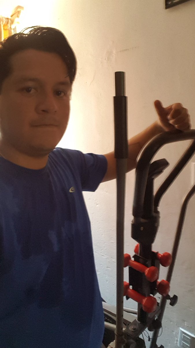 ivancruzmini's tweet photo. Excelente día, hoy toco cardio en casa vamos a activarnos, #MexicoUnido vs #coronavirus. https://t.co/9hBEDGw7Pk