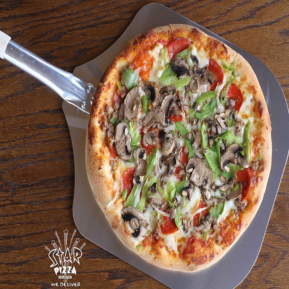 starpizzahou's tweet image. #burstingwithflavor #starburst #wedeliver