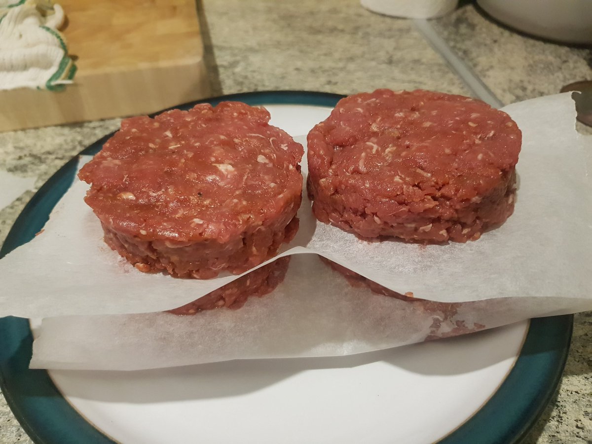 jo_whitlock46's tweet photo. So after watching @GordonRamsay making and cooking burgers on YouTube my 13 year old son decided he'd like to have a go. Look pretty good to me. Let's see if they pass the taste test tomorrow. #CoronavirusLockdownUK #homeschooling #cookerylessons https://t.co/ExOY0vvG7O