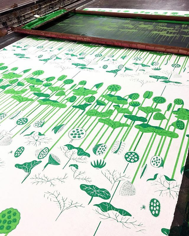 #MarchMeetTheMaker Day 25: How it’s made 🤔 On the ‘Process’ page on our website we explain how we go from inspiration 👉 design 👉 sourcing fabric &amp; trimmings 👉 sampling designs 👉 fabric printing 👉 stitching 👉 final product. Check out stories for t… ift.tt/2wqTDjH