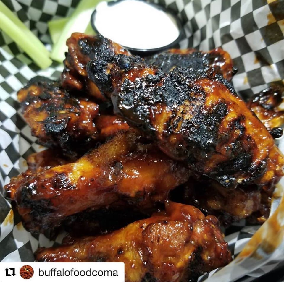 LocalRestWeek's tweet image. Making dinner plans? Make it a LRW To Go night. Check out MAC's on Hertel...did we mention complimentary Crunch Rolls with each purchase?!🙌❤️