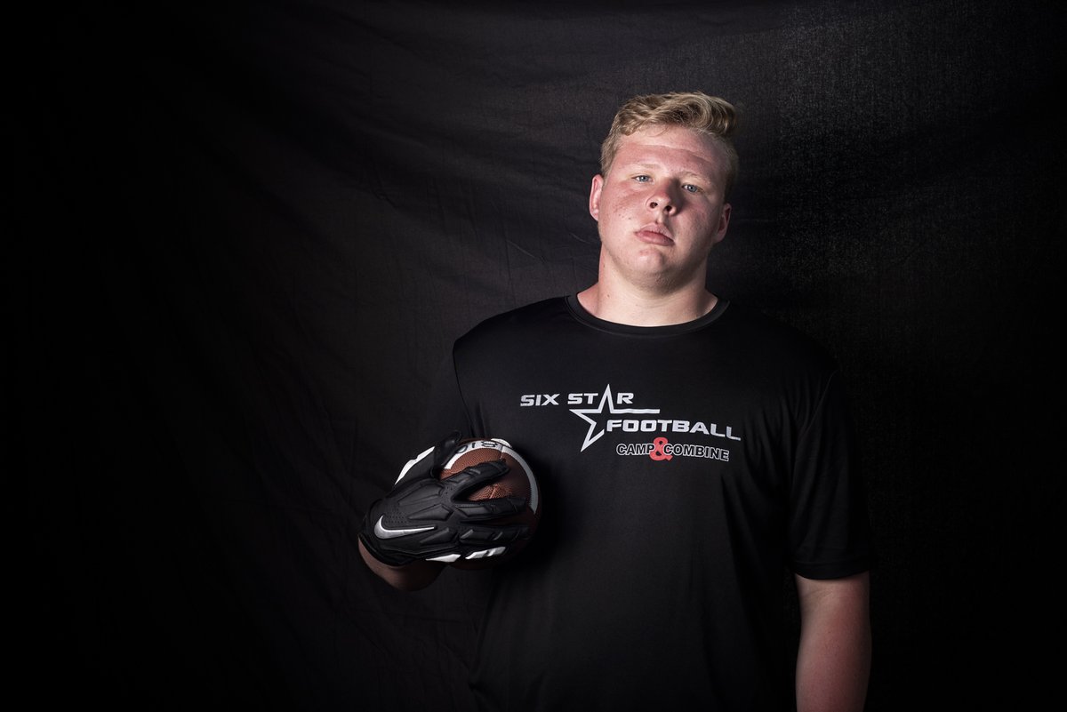 6starfootballMO's tweet photo. STOCK RISERS: KC area OL Prospects Raising Profile (2021) — 2021 Kansas City Standouts Raising their Profile, including Noel Rodriguez (Liberty North) among others:

https://t.co/9TEjcJAHQf https://t.co/CFCzr7NowB