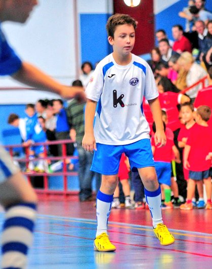 Moprisala's tweet photo. 📷🔙 #ADN_Moprisala
Algunos quizás no sepan que cuando llegó a @Moprisala hace 6 temporadas no se ponía debajo de los palos 🥅🧤
Sabes de quién hablamos 🤔 https://t.co/CBeKZFQSjG