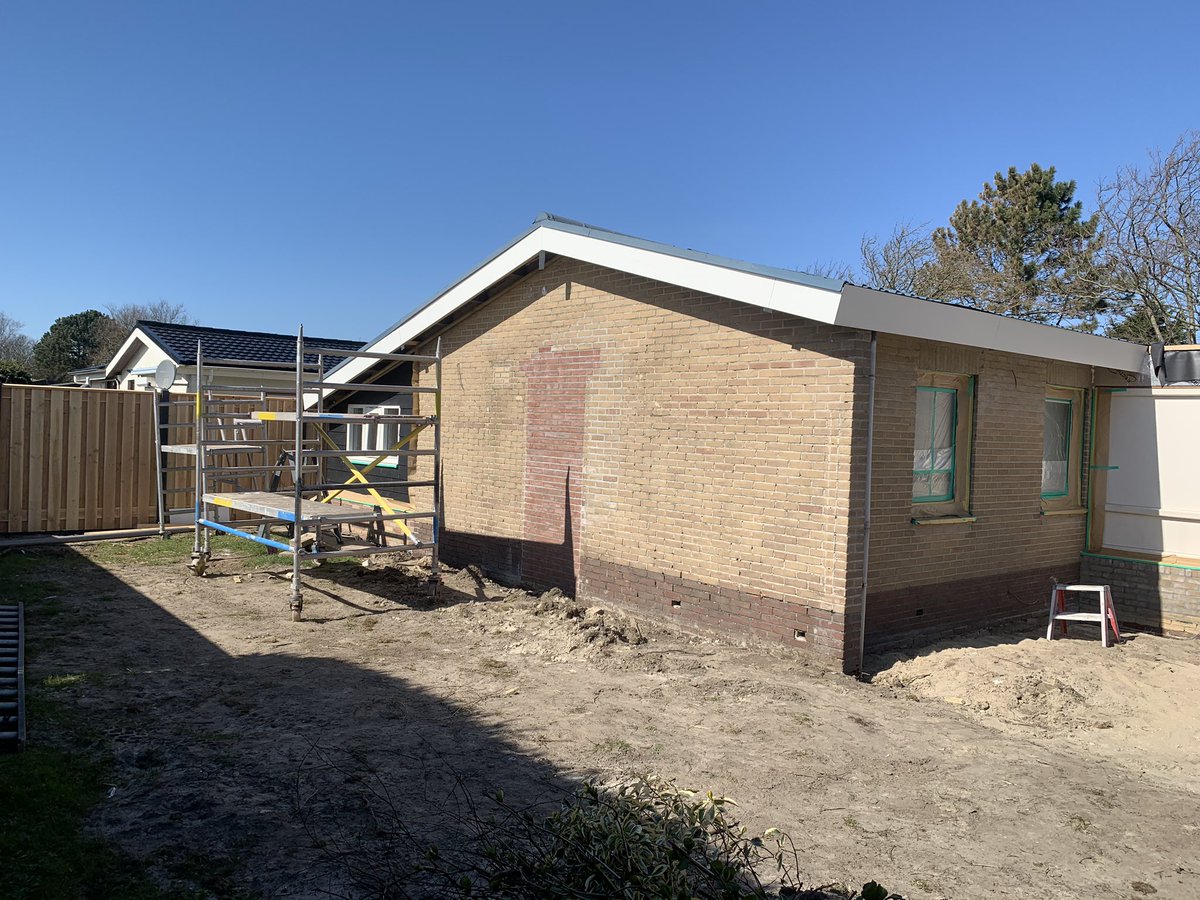 coenraad bot tweet media