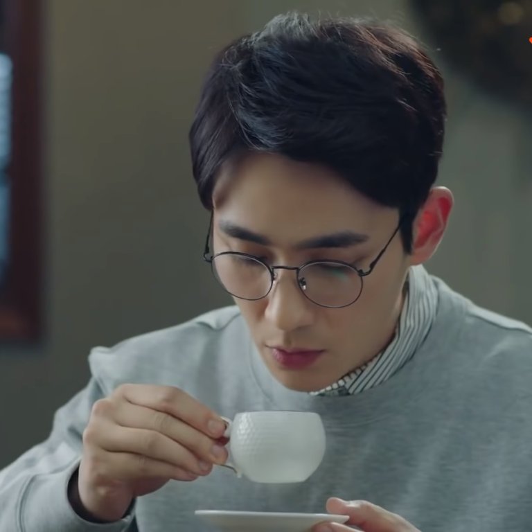 nothing new to see here it's just me appreciating this tinie cozy shen wei