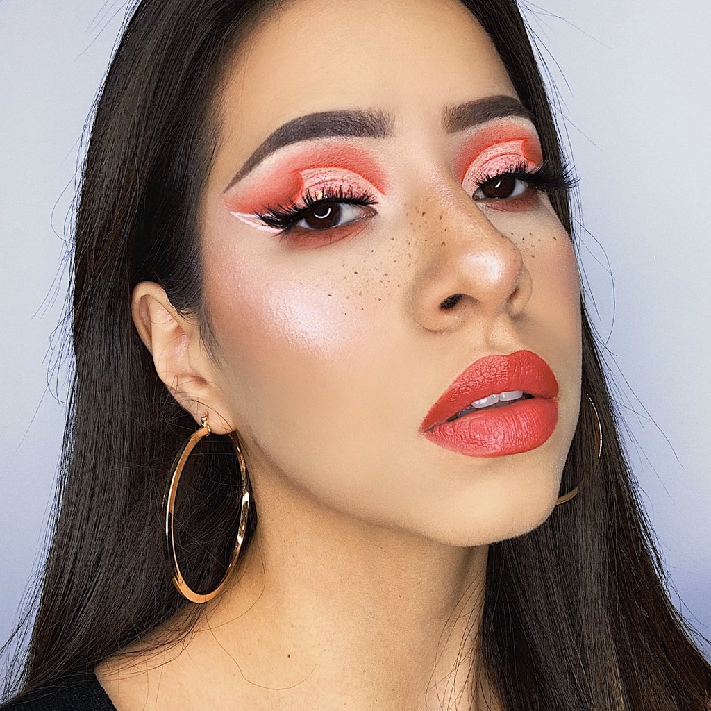 pmxbeauty's tweet photo. I N N A M O R A T A 💖

@tatcha_v The Silk Canvas Primer ⁣
@NyxCosmetics Matchy-Matchy Palette/Lipstick "Hot in here/ 21St"⁣
@suvabeauty Space Panda Hydra Liner/ Scrunchie Hydra Fx⁣
@ABHcosmetics Luminous Foundation⁣⁣⁣/ Eye primer
@JeffreeStar Brainfreeze Palette
#makeup https://t.co/kW3s6m3rwr