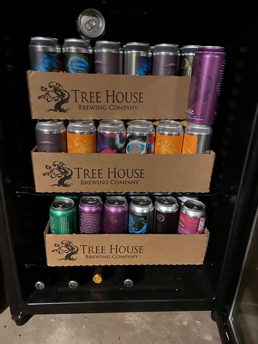 BrewBlueEye's tweet image. Feeling a little calmer this evening.  Thanks ⁦@TreeHouseBrewCo⁩