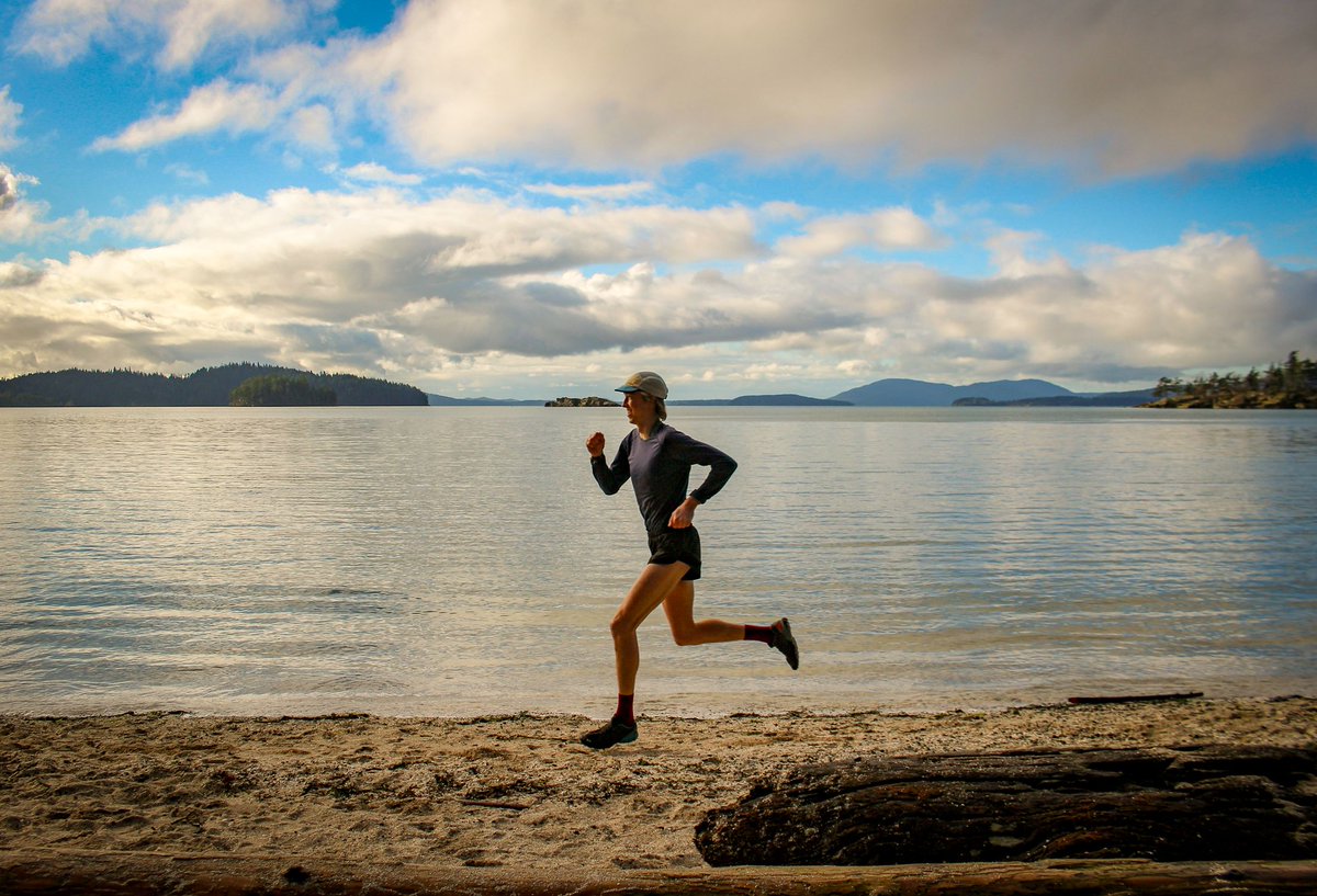 "I don't run to add days to my life, I run to add life to my days." -Ronald Rook
📸@batesb6