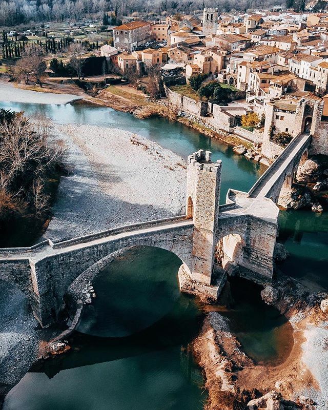 L’#InstantDestaCat que hem seleccionat avui és aquesta imatge de <a href="/bokehm0n/">Johannes Hulsch</a>. Moltes gràcies, Johannes, per les teves fotos i per compartir-les amb nosaltres!
💜❤️💛💚💙 👉🏻Recordeu: si voleu ser mencionats, seguiu-nos i etiqueteu amb #igerscatalonia i #ige… ift.tt/3bwM6Ph
