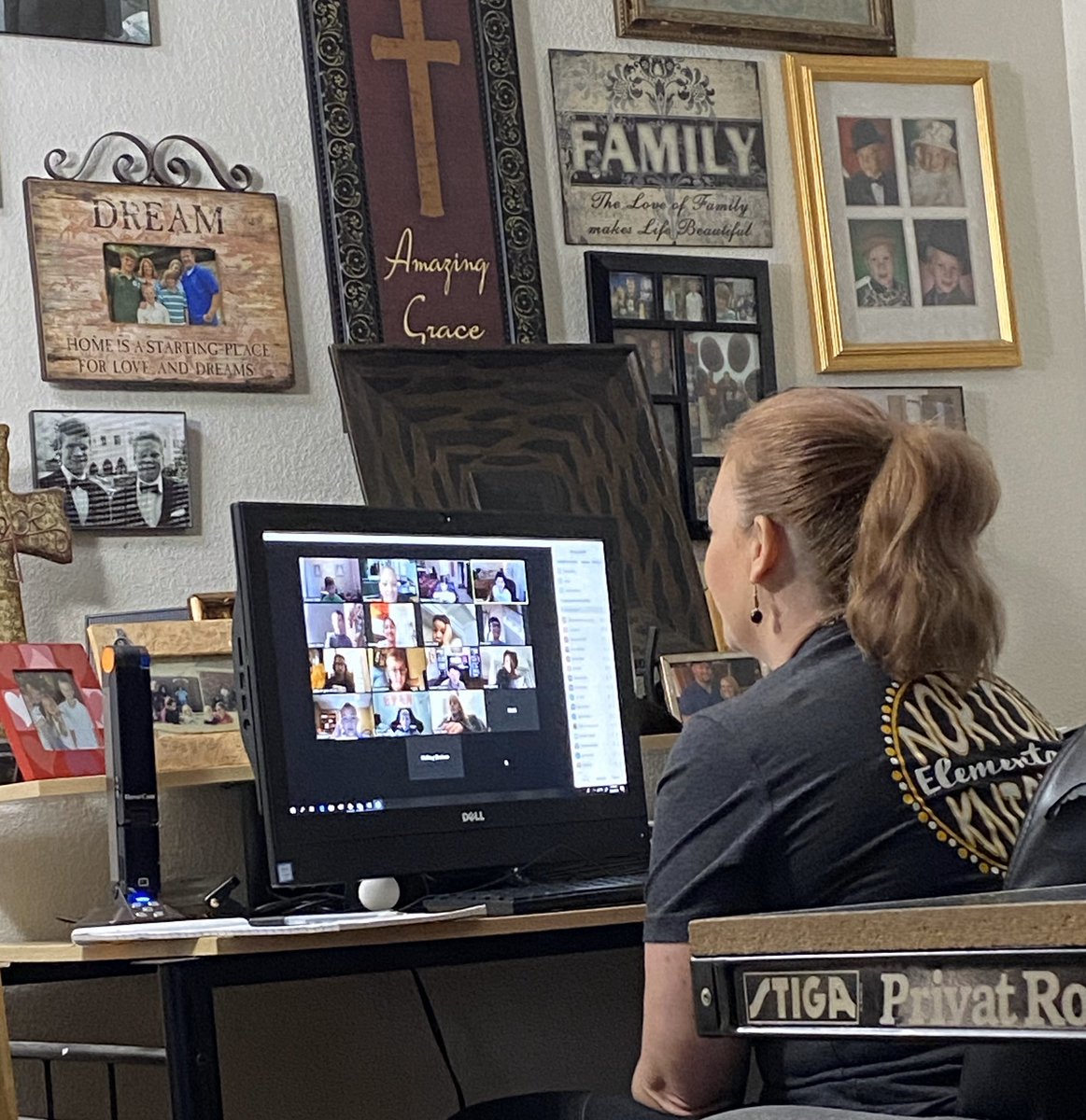 MrsSWheeler's tweet photo. Having our 1st Zoom class meeting.  The kids really enjoyed laughing m, talking, and seeing each other.  #AllenISDAtHome  #NortonBunch https://t.co/O9As7KRo7K
