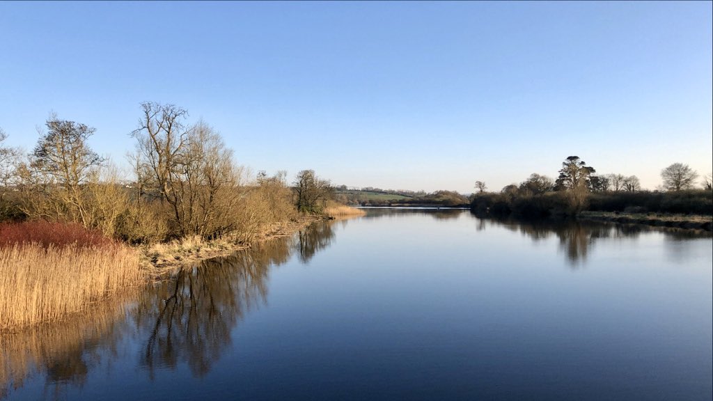barryde78's tweet image. The blue skies yesterday were amazing. #SocialDistancing on my birthday was different but it was a great day for it. #wexford #slaney @visitwexford @ancienteastIRL @deric_tv @FoolinInDoolin @nualacarey25 @farmersjournal @nature_org #LockdownNow