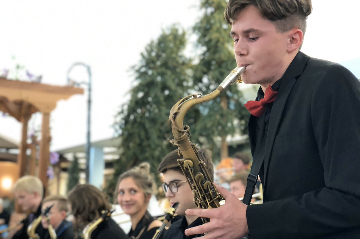 Farmington HS Band tweet media