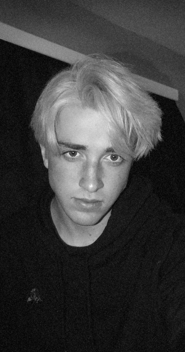 senditjake's tweet photo. I can’t wait to go platinum 😅 https://t.co/gwth0uxv1f