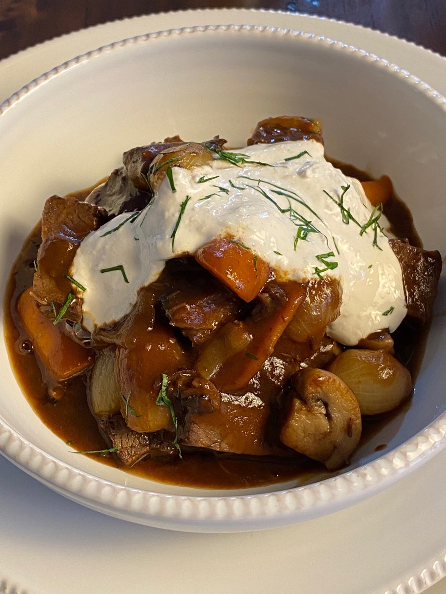 RealRonHoward's tweet image. Delicious &amp;amp; healthy food delivered safely to me in quarantine (no symptoms so far) 

@fooddesign 
@purestfoodgroup
Short ribs of beef   Thanks guys and gals. Stay well!