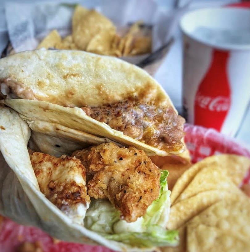 We're always ready for a close up 🤳📷 @sanjayeats