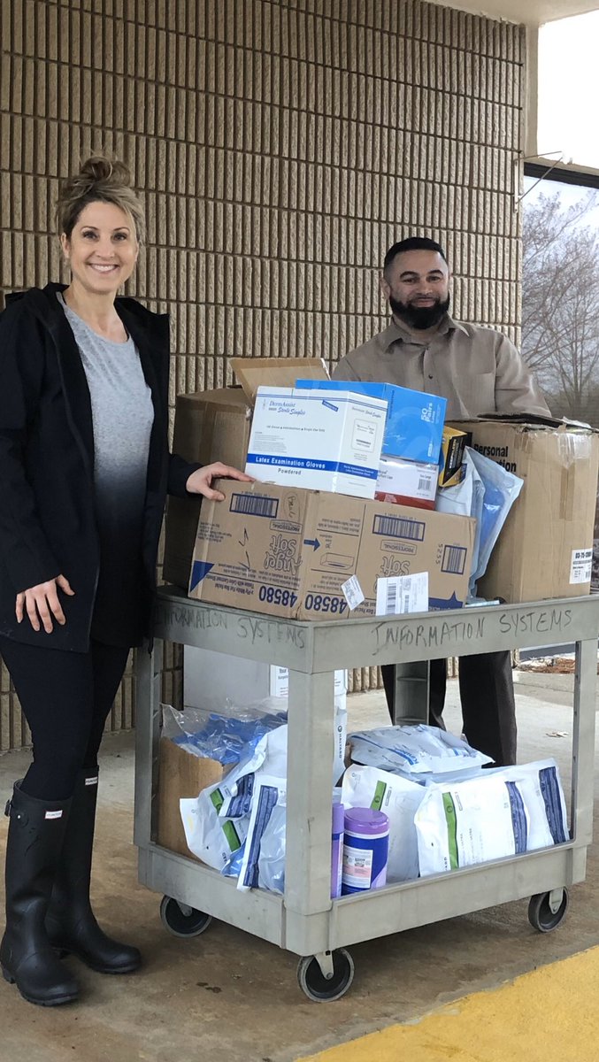 miltonhosa's tweet photo. Milton High School HOSA doing their part to donate critical PPE to WellStar North Fulton Hospital. @MiltonHighSch @JonesBC_MHS @FCSCTE @NFultonHospital @kathastuart https://t.co/riZ3dGiq2t