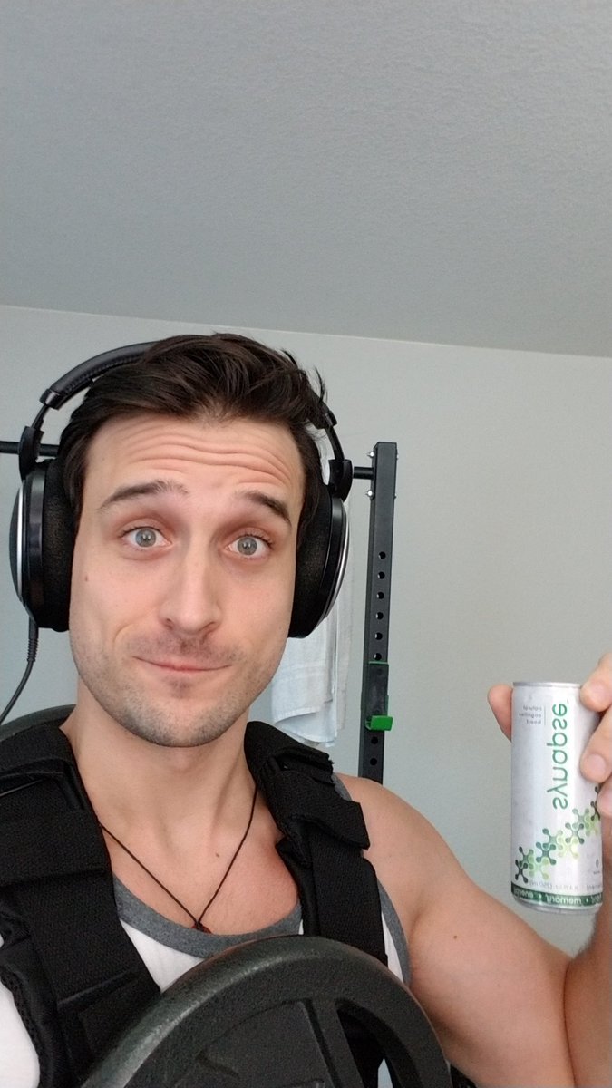 Ready for some 50lbs pullups!?
We working out ladies and gents
#fitness #twitch
<a href="/drinksynapse/">Synapse</a> 
Twitch.tv/mmmedic