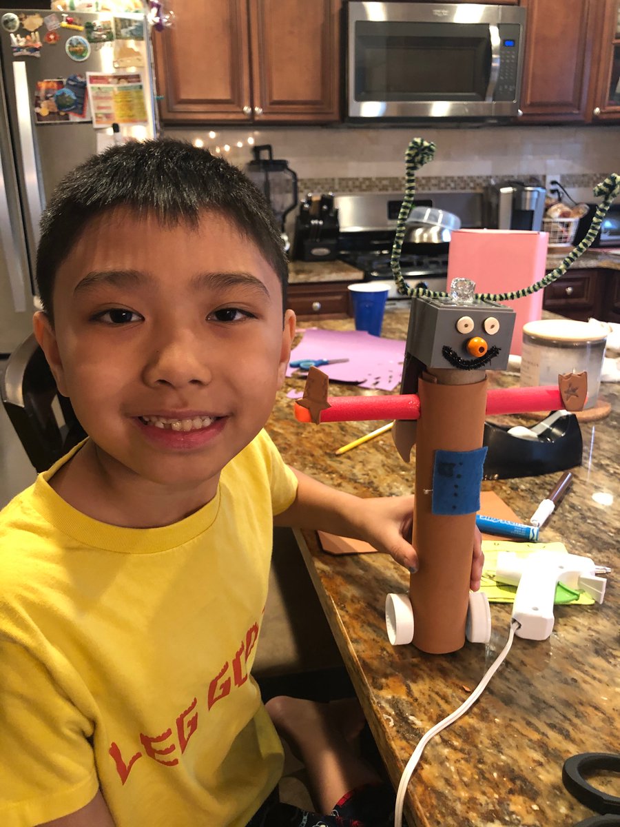 MrsA_3rdGrade's tweet photo. This week is Career Week: Our 3rd graders are imagining that they are engineers today. Check out Elan's designs that he created using recyclable materials! It looks amazing Elan! (thanks Mom for permission to share!) @frostelementary https://t.co/FxWFFlpflK