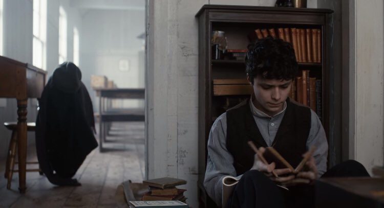 AvonleaGilbert's tweet photo. I was doing social distancing before it was cool. Be like me:

-Avoid’s peers at all costs 
-Live’s alone 
-Doesn’t hoard TP and groceries 
-Hang’s outdoors alone to release frustration 
#renewannewithane https://t.co/4JAm05d1hC