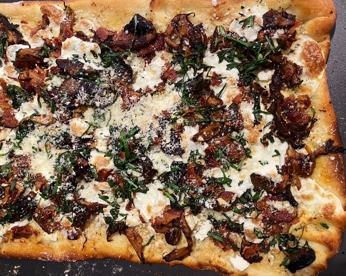 fork_knife's tweet photo. GUYS, here's the #recipe to the Bacon, Mushroom and 4 Cheese #Pizza that I made on Instagram LIVE this past weekend! Stay tuned and follow along because I've got more live sessions showing you how to make some of my favorite dishes on the way -> https://t.co/ZJzgyFVCl7 https://t.co/2j9xiKnnlg