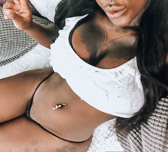 Did you watched my new video on @pornhub ? 😝 &bull;⁠⠀ &bull;⁠⠀ &bull;⁠⠀ #thehotchocolate  #girlboss #loveislove  #blackwomen<a class="tags" href="/tag/pornhub">@pornhub</a><a href="/tag/thehotchocolate"class="tags">#thehotchocolate</a><a href="/tag/instagood"class="tags"><span>#instagood</span></a><a href="/tag/girl"class="tags"><span>#girl</span></a><a href="/tag/style"class="tags"><span>#style</span></a><a href="/tag/ootd"class="tags"><span>#ootd</span></a><a href="/tag/sexy"class="tags"><span>#sexy</span></a><a href="/tag/blackwomen"class="tags"><span>#blackwomen</span></a>