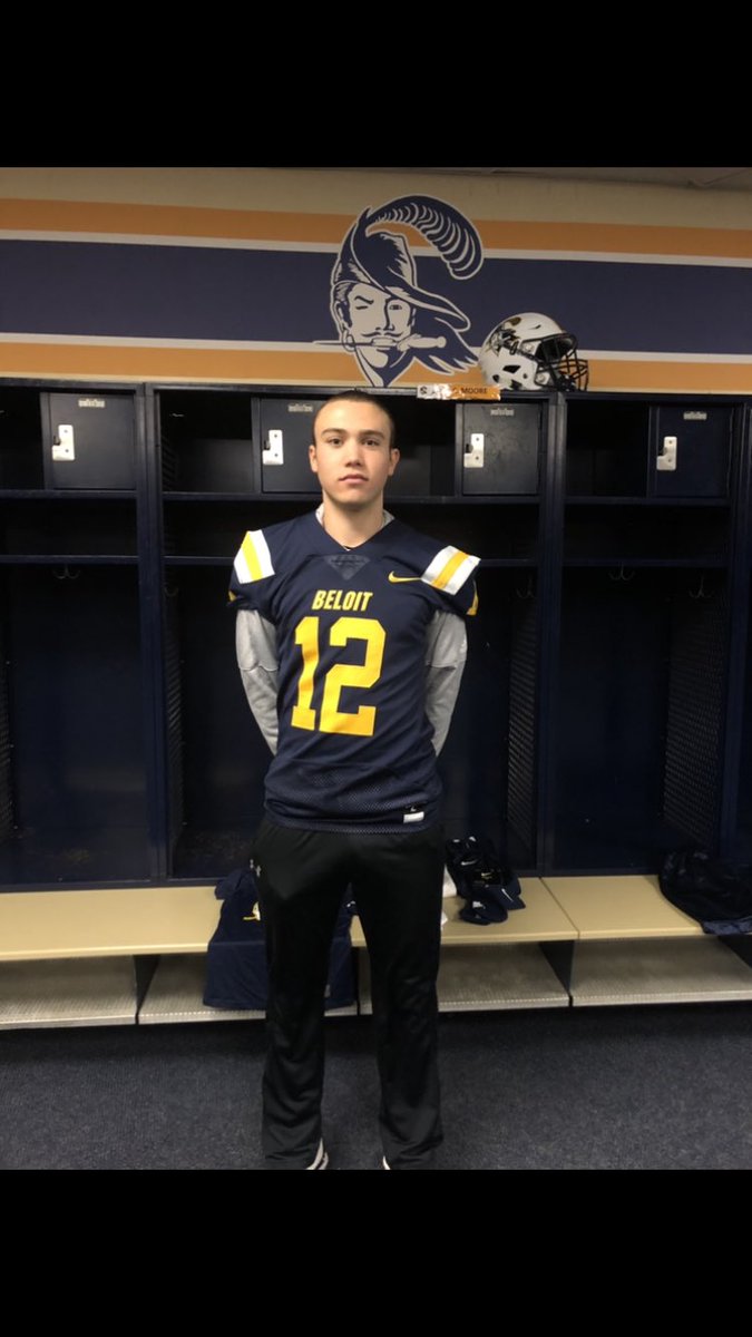 corey_moore12's tweet photo. @BeloitBucsFB https://t.co/s7sxFdaFzO